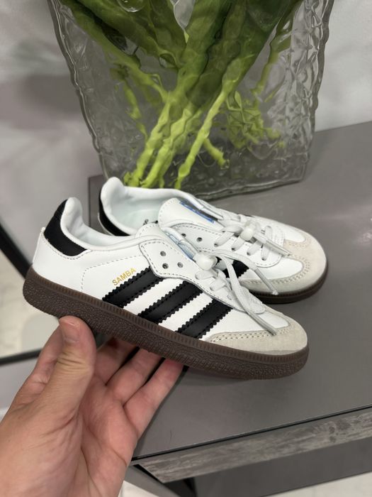 Детские кеды adidas 28р