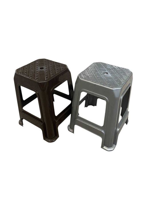 Табуретка — маленькая и большая