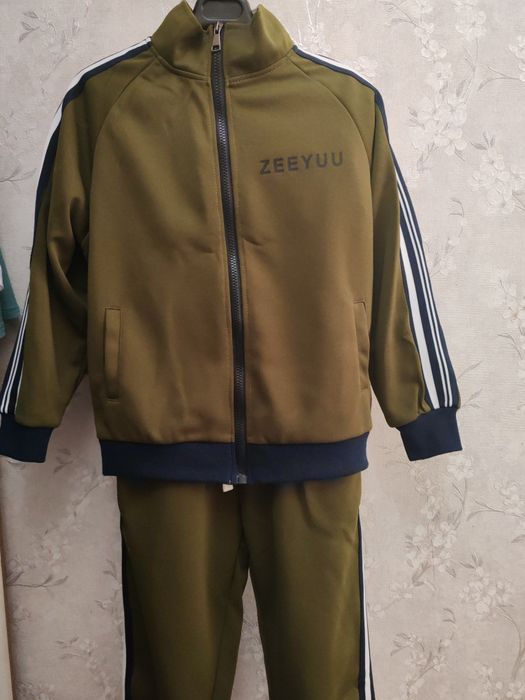 Детский спортивный костюм