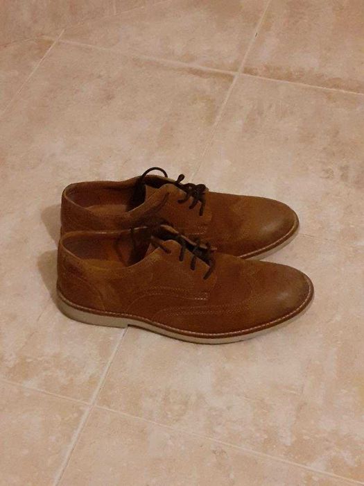 Обувки на фирмата "CLARK"