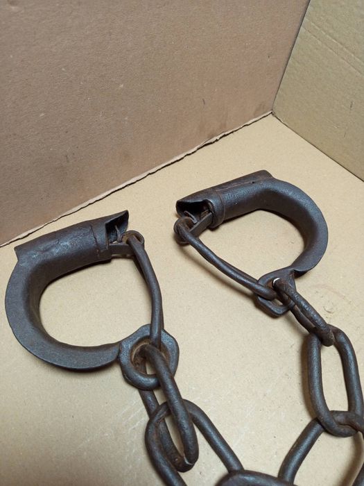 Старинна Ковани Затворнически Окови.