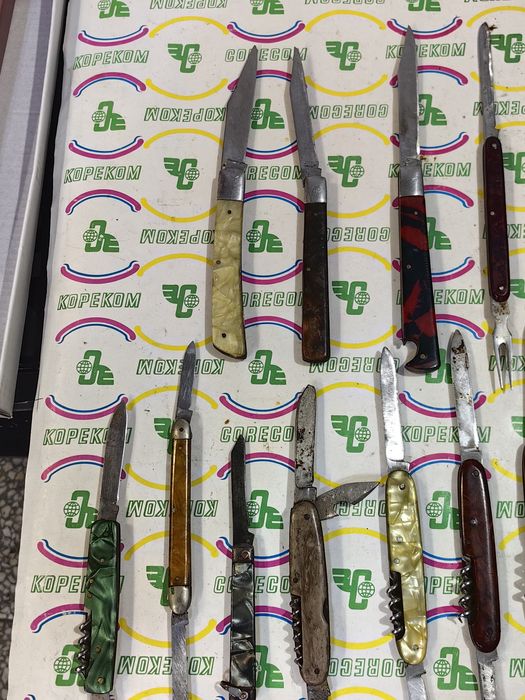 Стари сгъваеми ножки