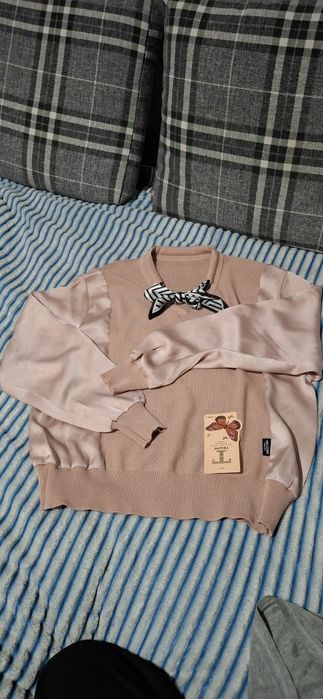 Продам женскую кофту