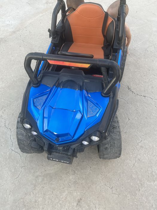 Детский электромобиль