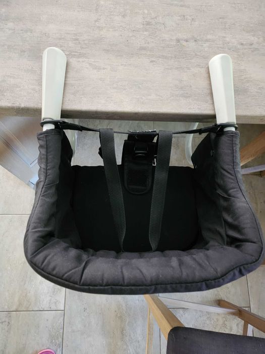 Vand scaun copii portabil cu montaj pe masa