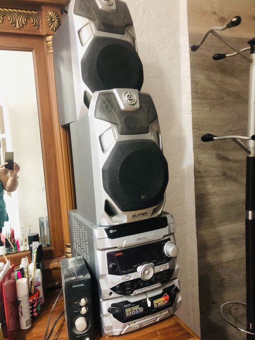 Продам отличные колонки с буфером