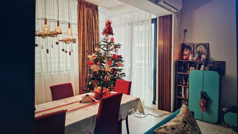vând apartament 3 camere pantelimon