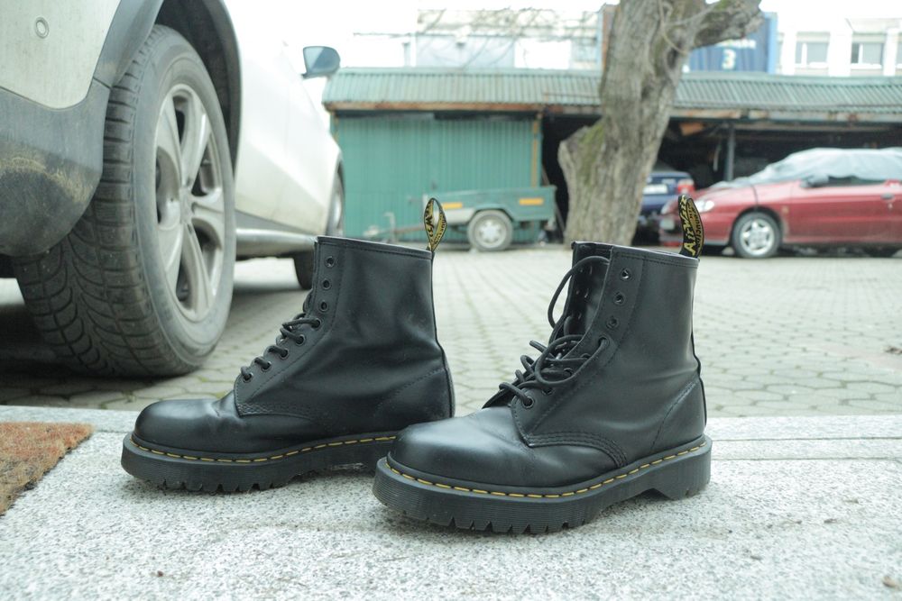 Dr. Martens 1460 42