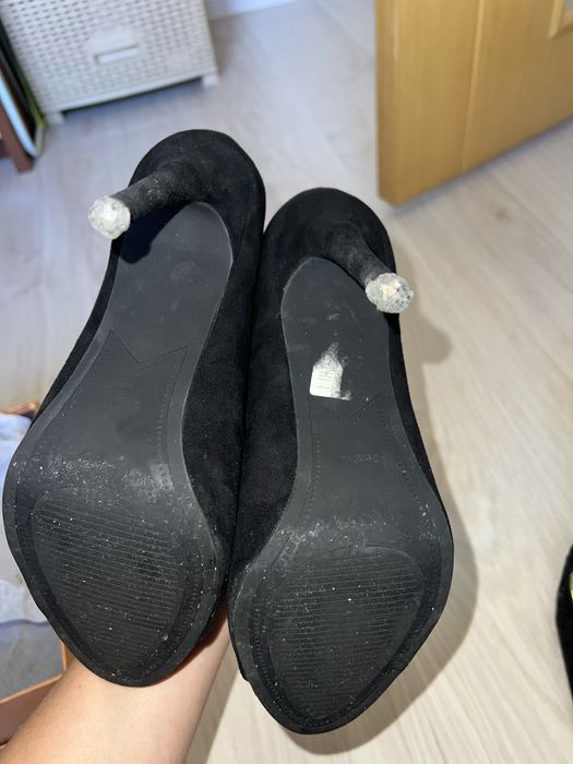 Продам ботильоны 40 р