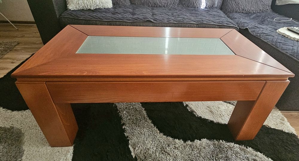 Холна маса масив-дърво