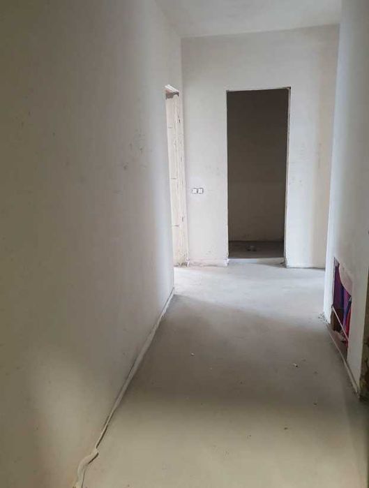 Продава се Тристаен апартамент в София, Красно село - 121 кв.м за 2232 €/кв.м - Снимка #2