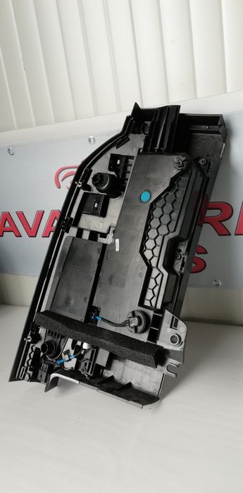 Десен стоп Land Rover Defender 2020-2023