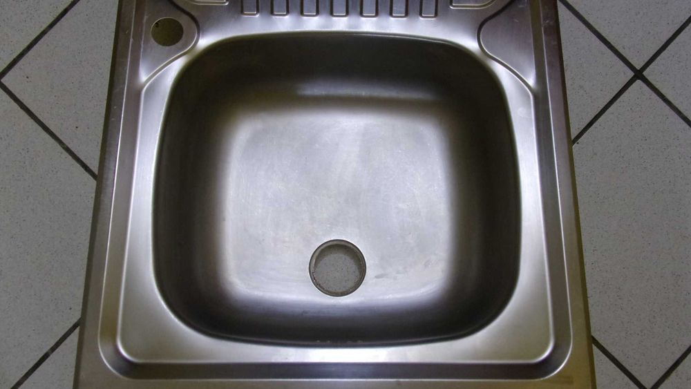 AIKO metal sink for kitchen 860mm x 500mm x 150mm - 1 year old - perfect condition