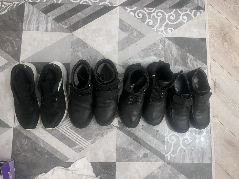 Продав обувь для мальсика 36, 37, 38 размера