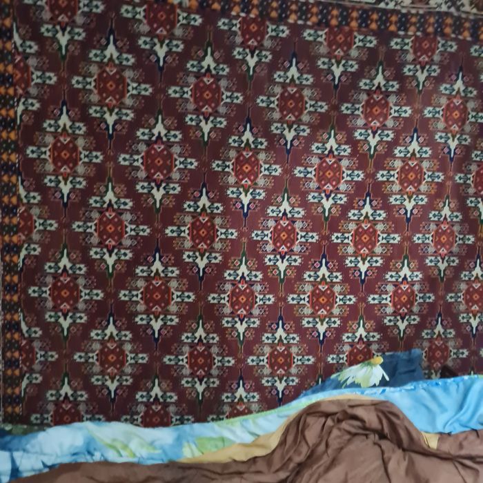 Срочно продается антиикварный ковер