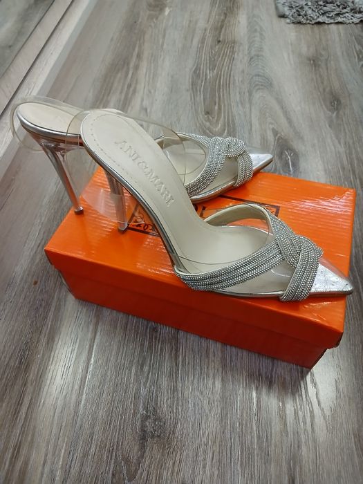 Аеллар  оёк кийими