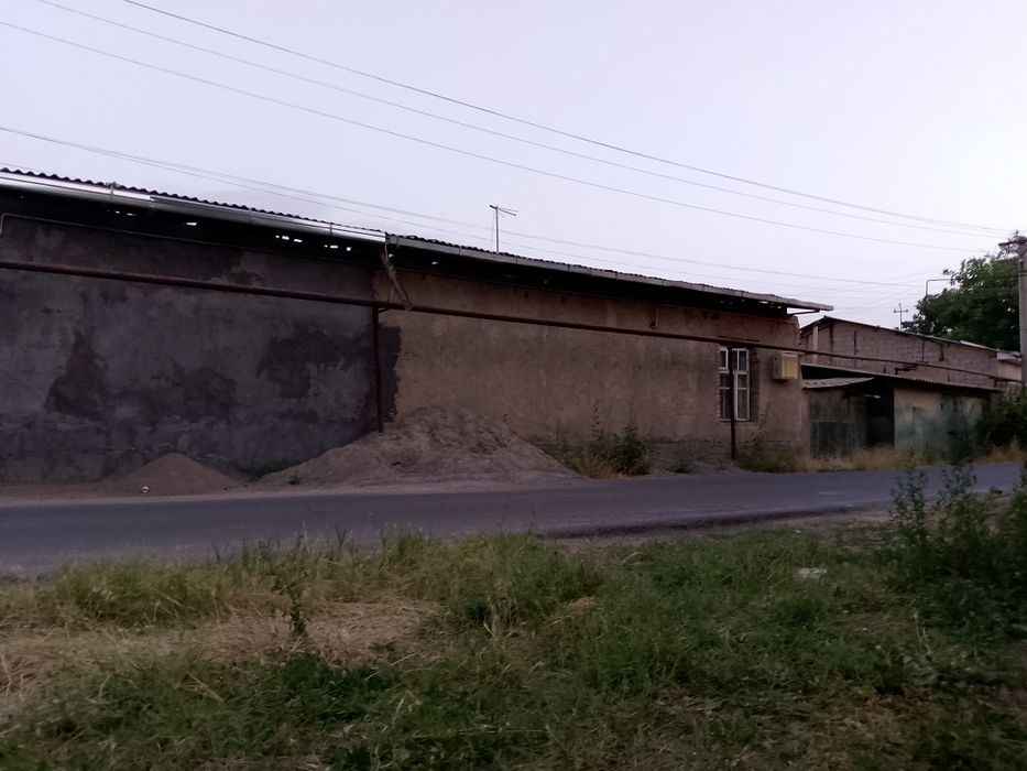 Uy sotiladi dorimon temiryoʻlchilarida  suv 2ta liniya gaz sovet 2ta