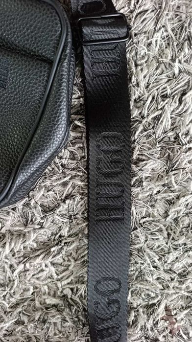 Hugo boss ,нова мъжка чанта за през рамо