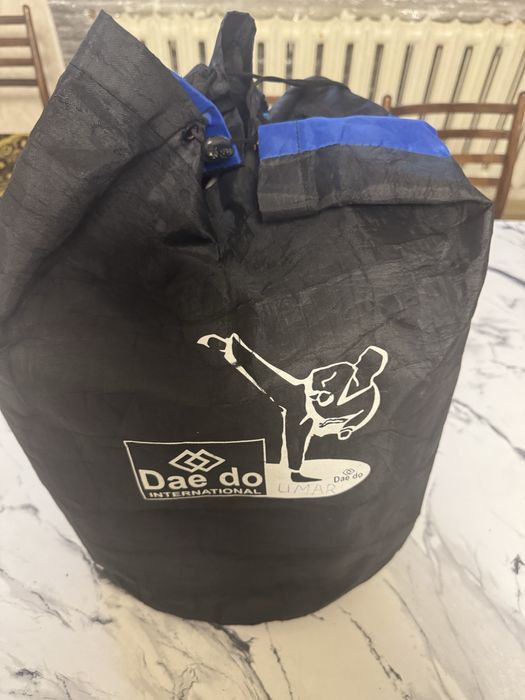 Защитный жилет для Тхэквондо.