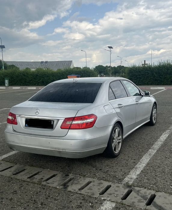 MERCEDES-BENZ E-Class 2010 — imagine 7
