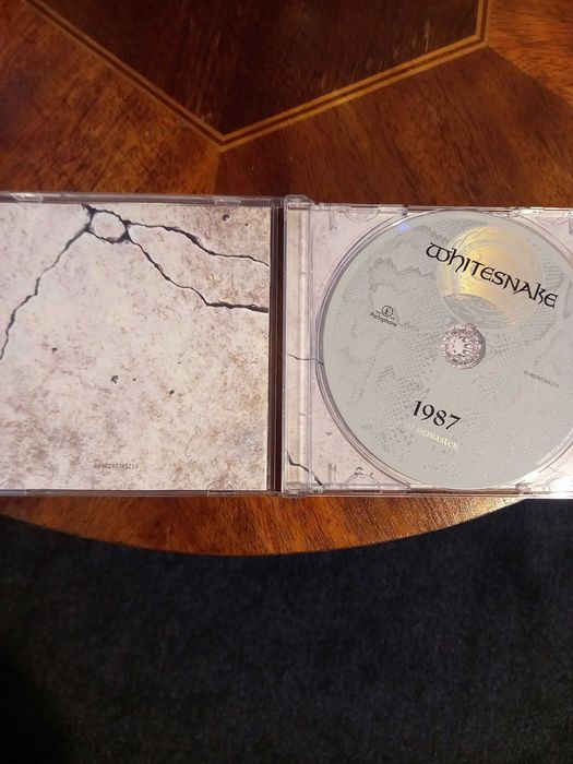 Vand cd uri originale