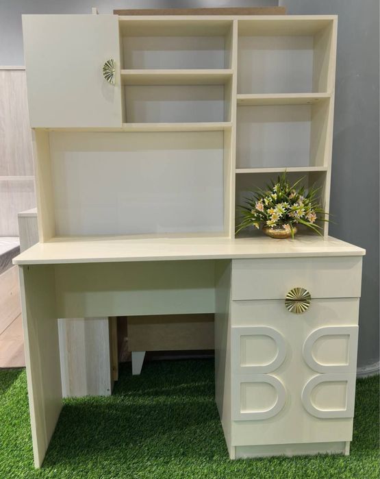 Компьютерный столик