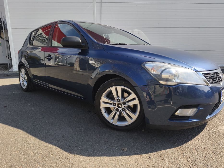 KIA CEED proprietar pe acte