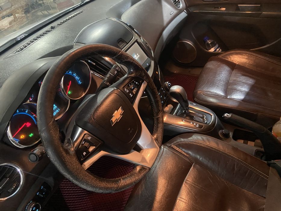 Продам Шевролет круз