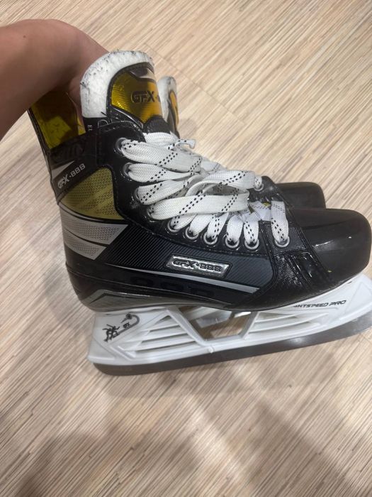 Продам Коньки астана