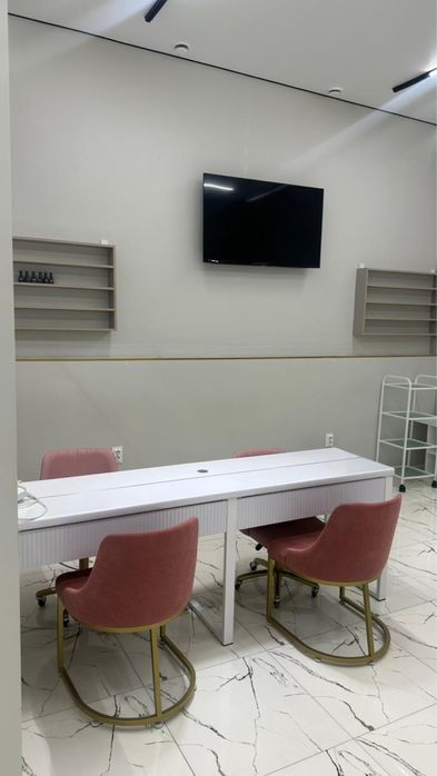 Сдается кресло для мастера парикмахера