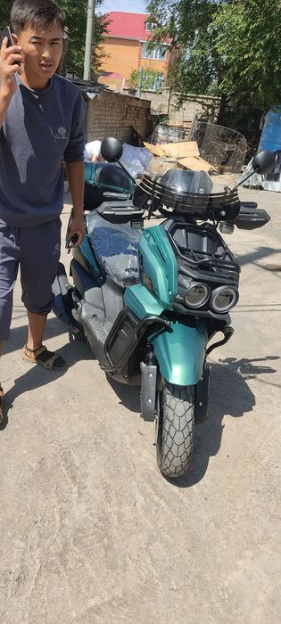 Скутер новый 150куб
