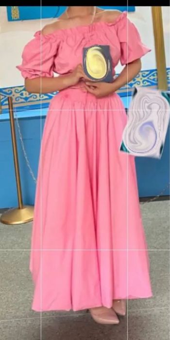 Продам розовое платье!