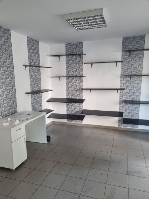 Spatiu comercial de închiriat