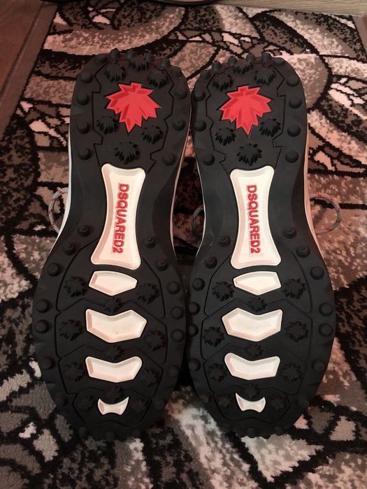ЧИСТО НОВИ Оригинални DSQUARED2 маратонки
