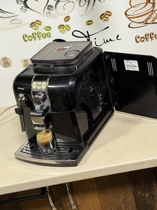 Кафемашина кафе автомат Saeco Syntia с гаранция