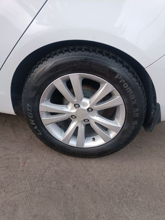 Kaptiva Diska Balon 215 60 R16 Holati yaxshi