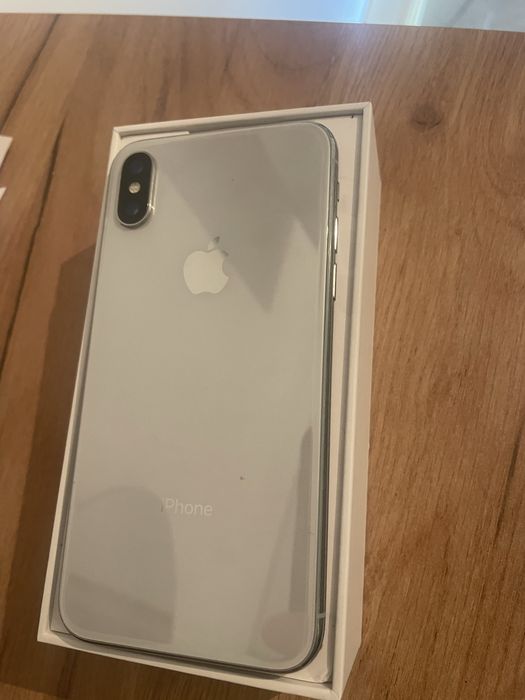 Продам Iphone X (10)