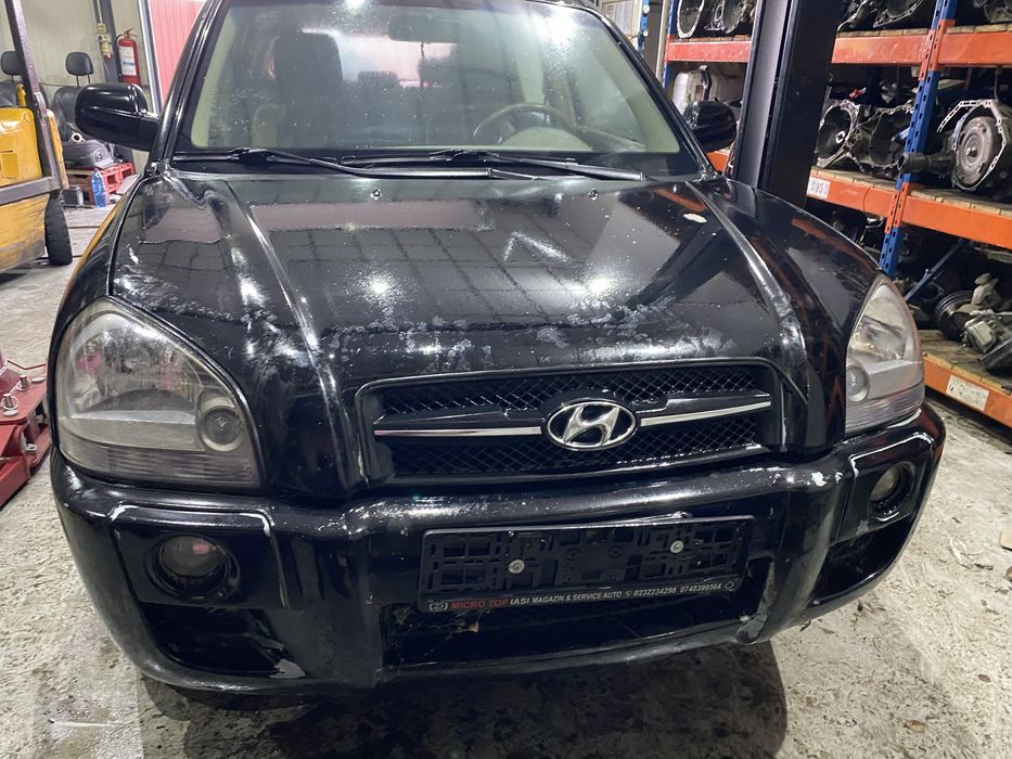 Dezmembram Hyundai Tucson 2.0 diesel