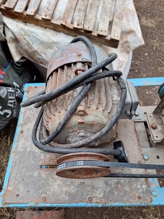 Продавам фуражомелка