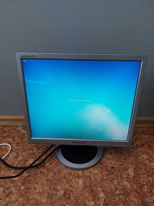 Монитор ЖК Samsung