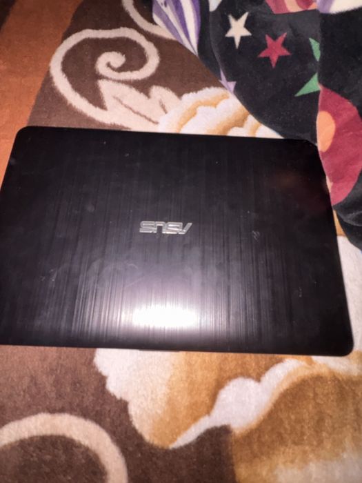 Vand laptop Asus urgent!