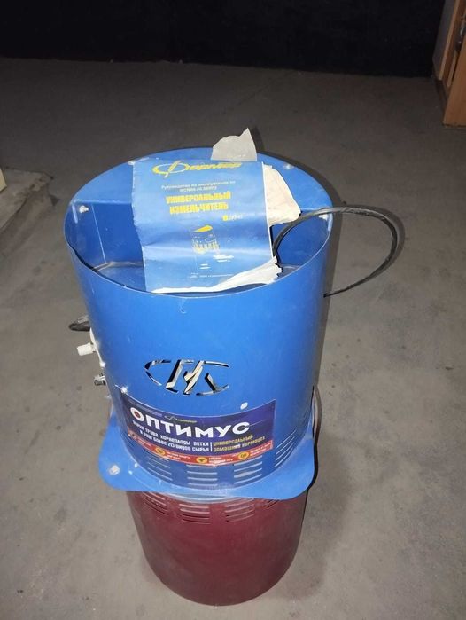 Продам новую Зернодробилка