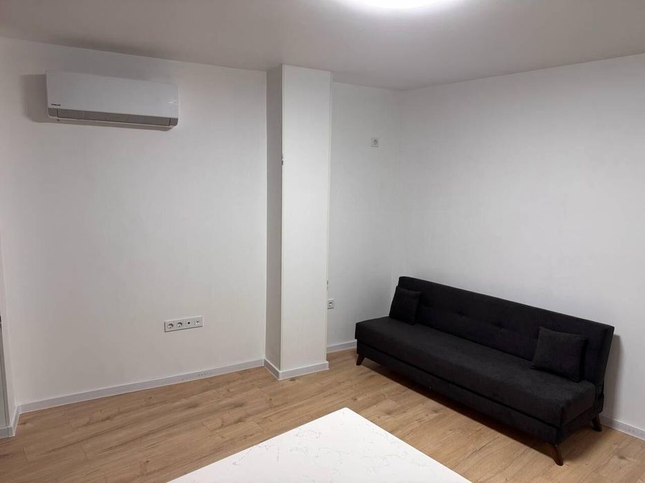 Дава се под наем Двустаен апартамент в Пловдив, Южен - 55 кв.м за 400 € - Снимка #1