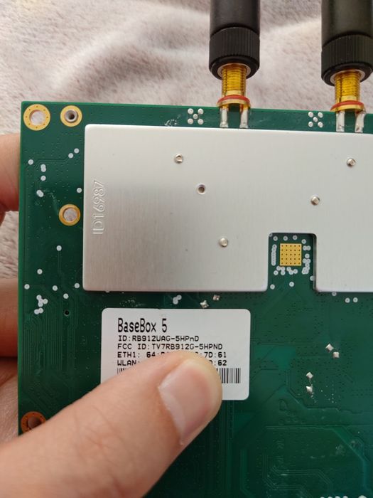 MikroTik RB912UAG-5HPnD WiFi 5GHz Wireless N 1000mW wireless route with 3G modem