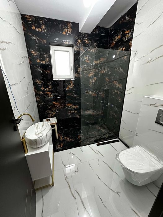 Vand Apartament 3 Camere Apahida zona linistita