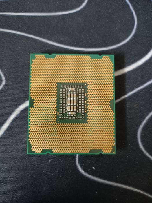 Продам процессор Intle Xeon E5 1650