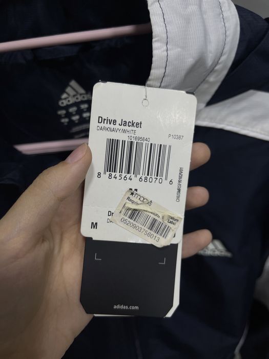 Adidas вертовка новая оригинал