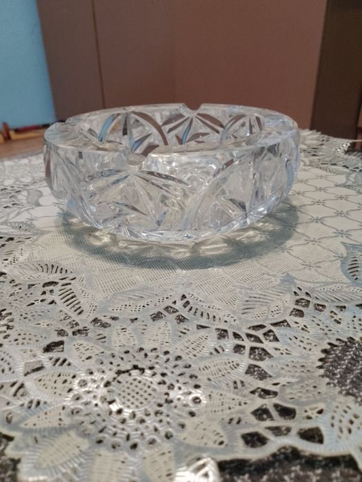 Масивен кристален пепелник