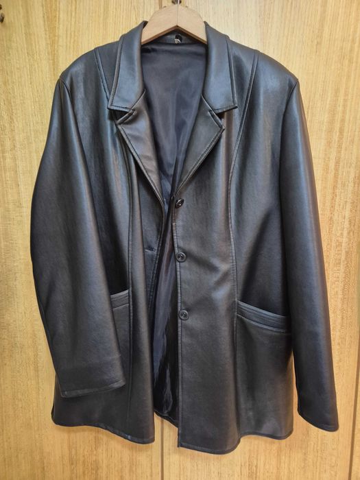 Дамско кожено манто