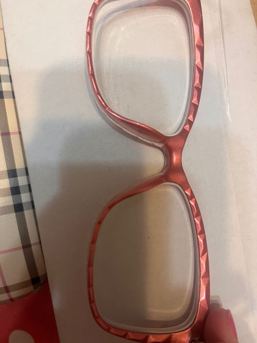 Рамка за очила със стъкла и кутия като нови